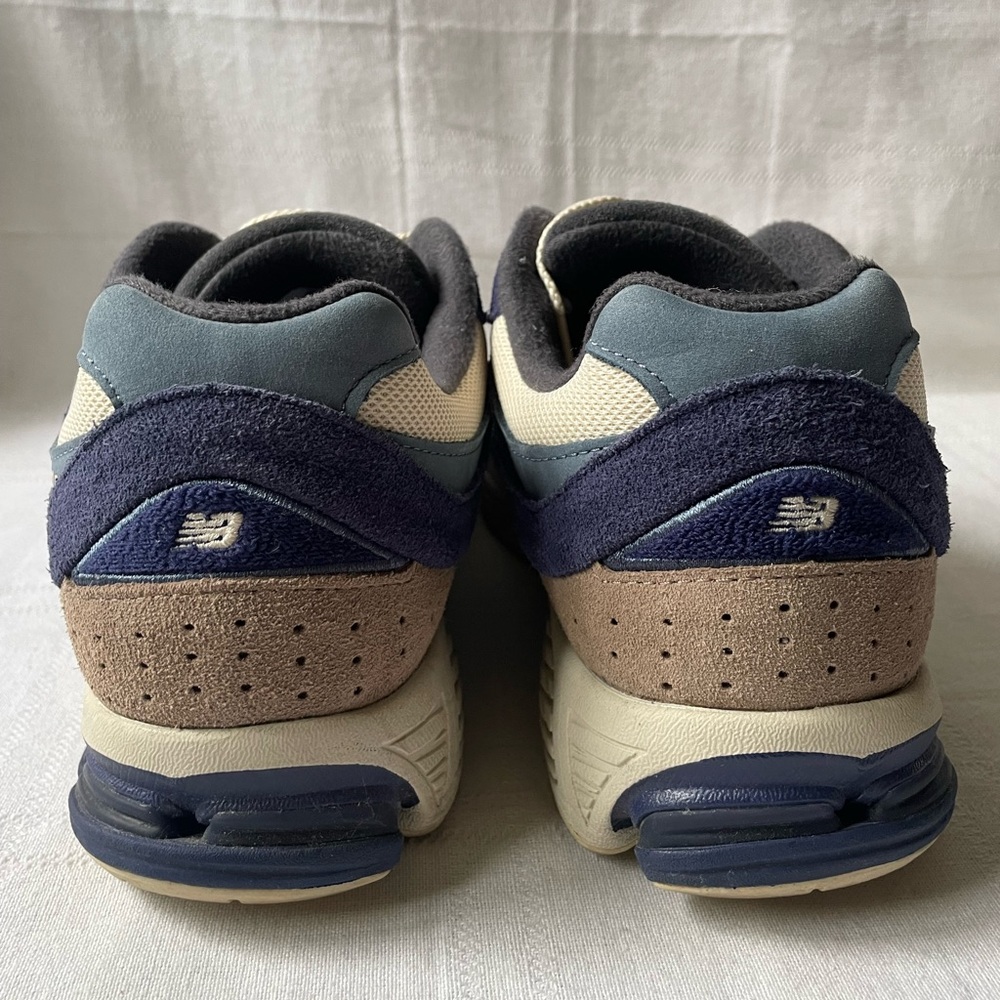 New Balance 2002r Night Tide Blue Cream White Sneakers Men's Size 10.5 M2002RG - Picture 4 of 9
